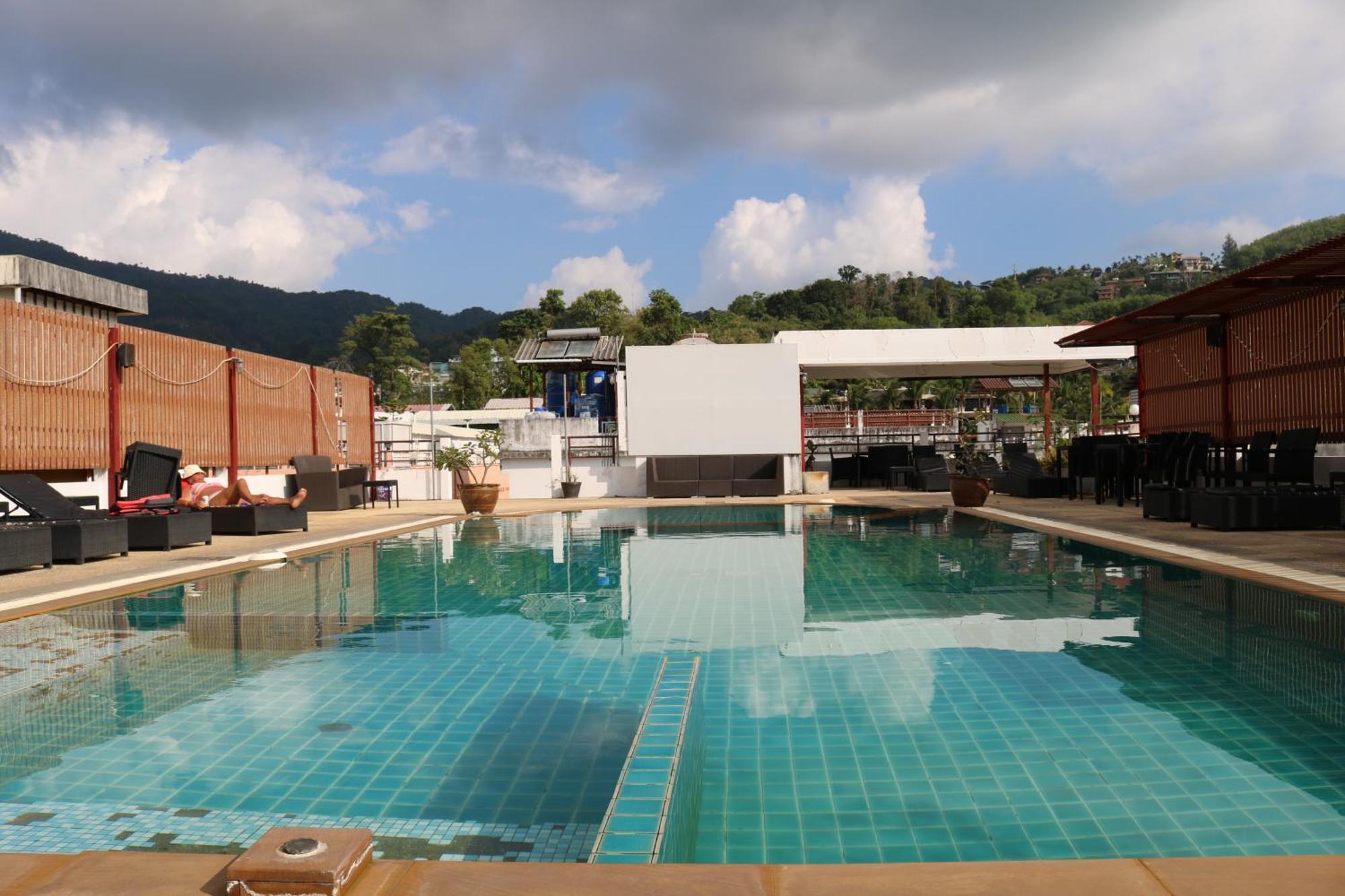Diamond Crown Hotel Patong ภายนอก รูปภาพ