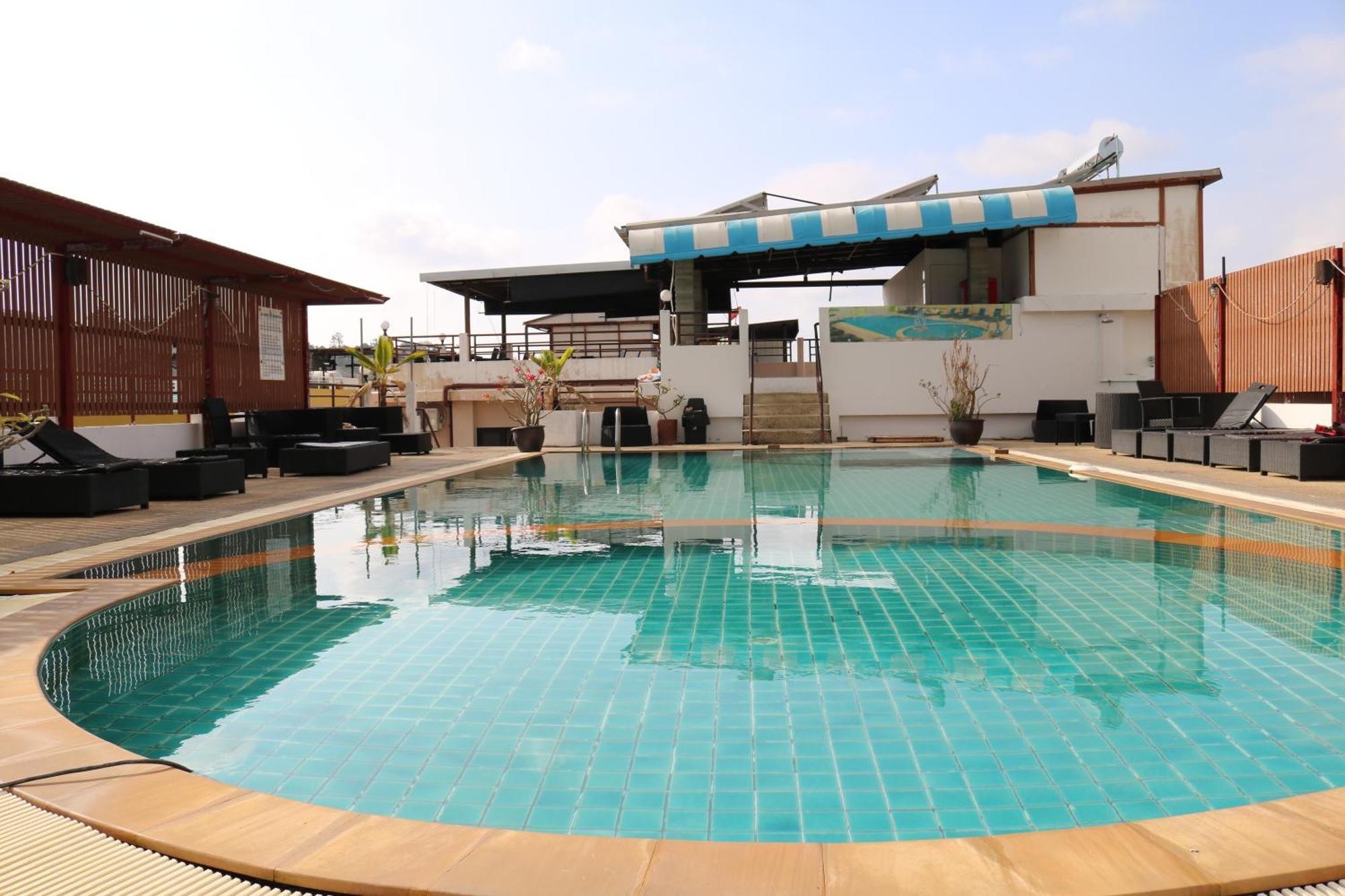 Diamond Crown Hotel Patong ภายนอก รูปภาพ