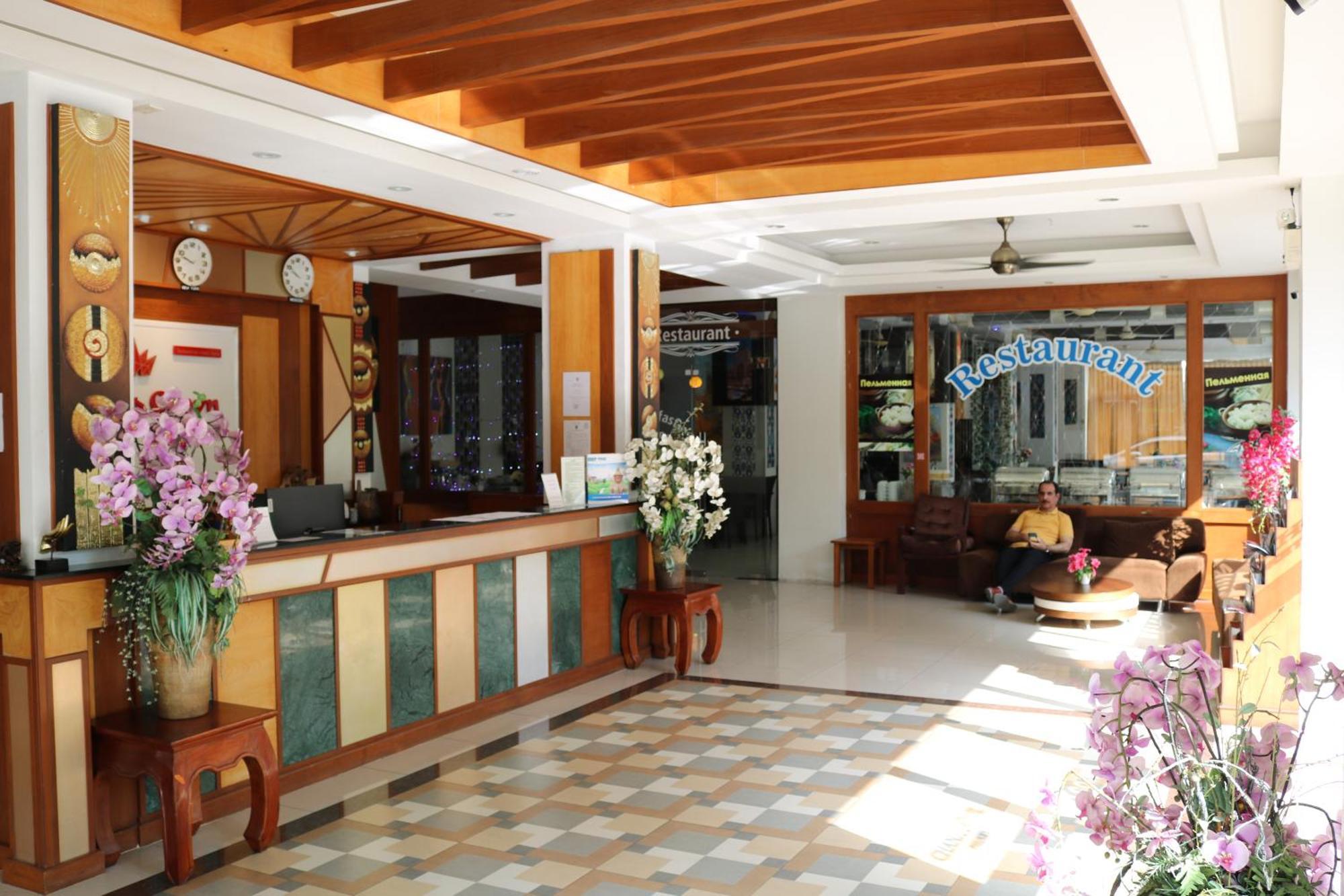 Diamond Crown Hotel Patong ภายนอก รูปภาพ